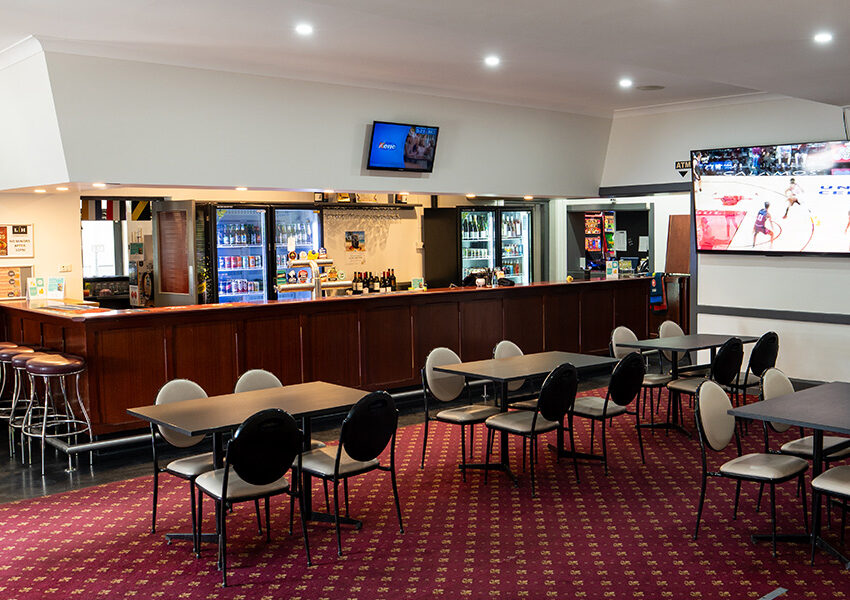 Lyndoch Hotel Sports Bar