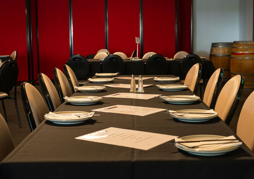 Lyndoch-Hotel-Red-Room-Restaurant-Dining-Lunch-Dinner-Barossa-Valley