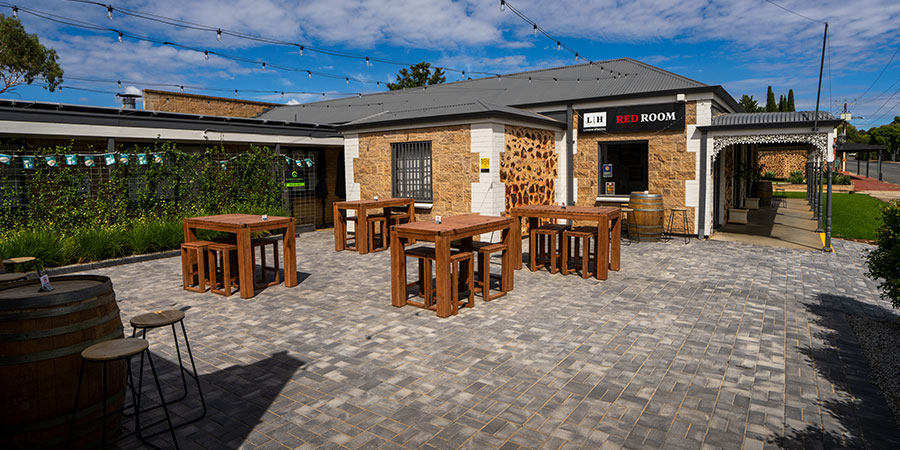 Lyndoch Hotel Beer Garden