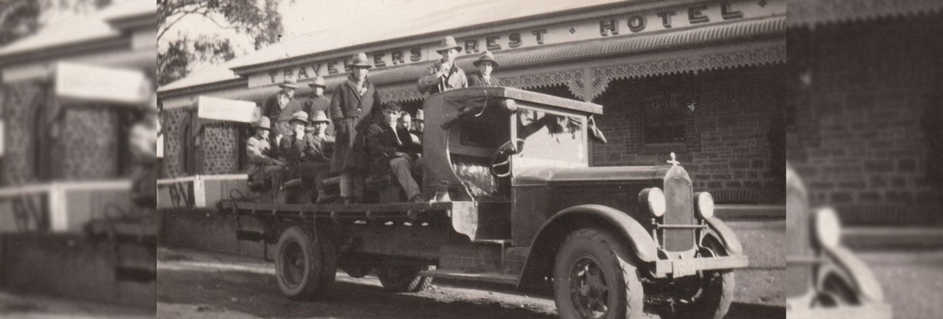 Lyndoch Hotel History Truck Travellers Rest